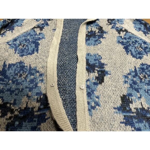 J Jill Woman's Gray Blue Floral Cardigan Sweater Front Pockets Size Large Wool - Picture 8 of 13